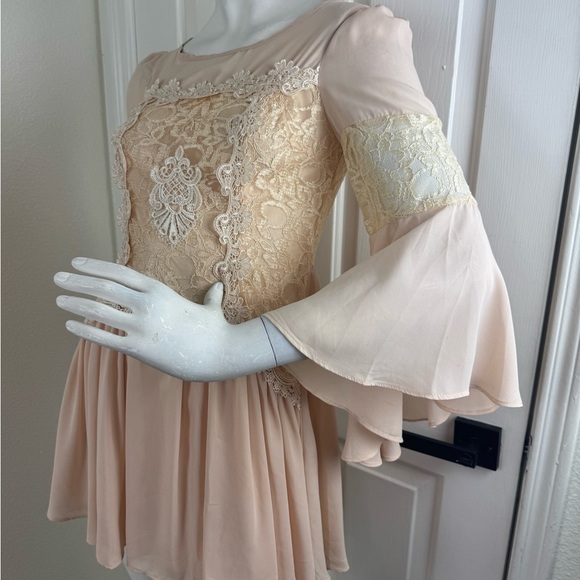 Me Elegant Lace Bell Sleeve Dress.  #180 - Picture 2 of 14